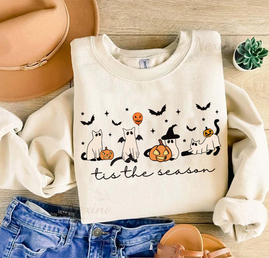 Ghost Cat Shirt, Comfort Colors® Gildan Cat Ghost T-Shirt, Cute Cat Lovers Shirt, Retro Ghost Halloween, Halloween Cat T-shirt, Spooky Season Gift