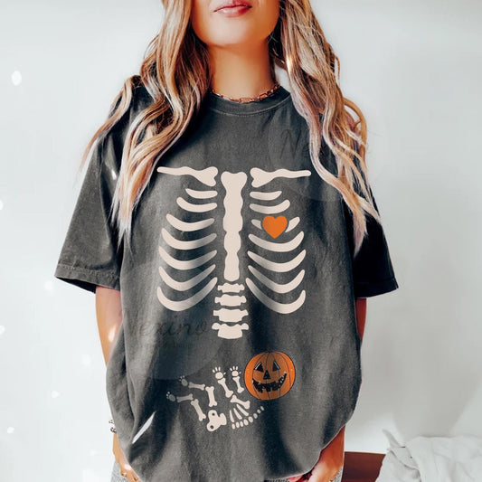 Skeleton Halloween Maternity Shirt, Funny Pregnancy Announcement Shirt Pregnant Women Costume, Fall New Mom Sweater, Mommy to Be, Skeleton Pregnancy